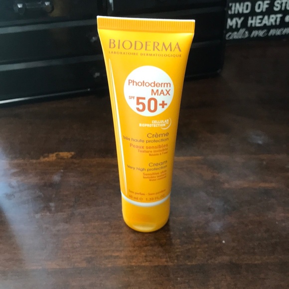 کرم ضد آفتاب +SPF 50 فتودرم مکس بایودرما 40 میلی لیتر - تصویر 6